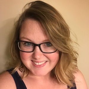 Meet your Posher, Deborah